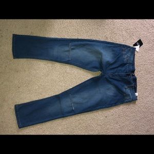 Jeans with slit in the middle